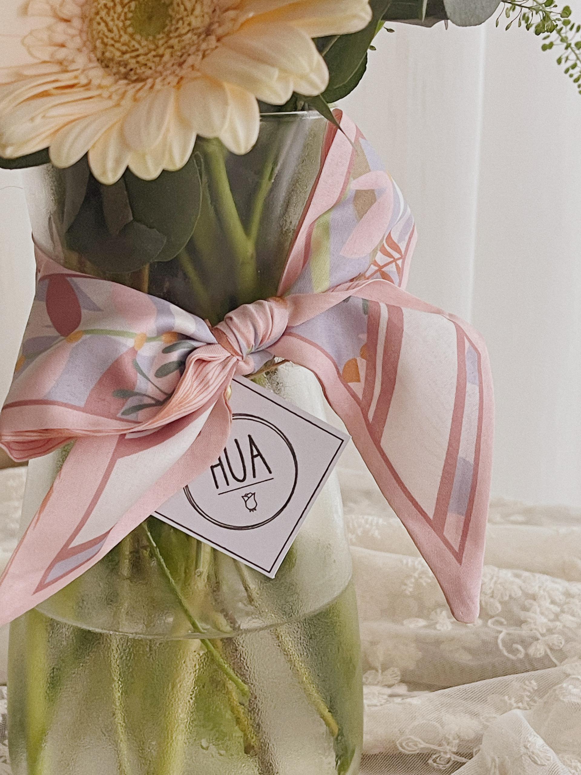 Vase with Scarf - pink02